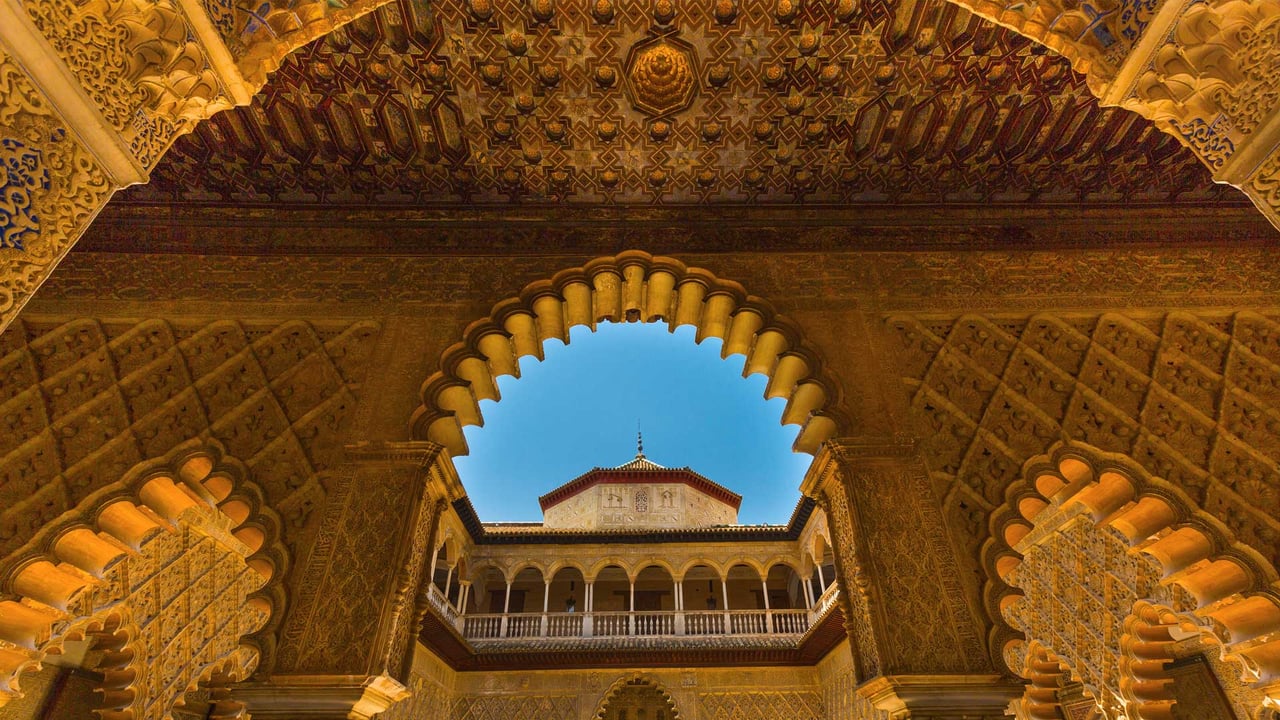 Courtyard of the Maidens, Alcázar of Seville, Spain (© Danny Lehman/Getty Images) desktop wallpaper