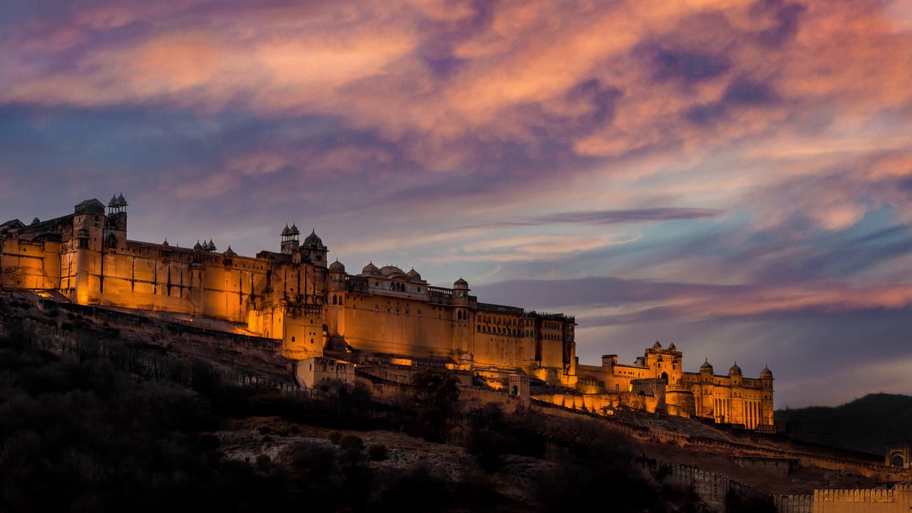 An evening at the Amber Fort, near Jaipur, India (© Amith Nag Photography/Getty Images) desktop wallpaper