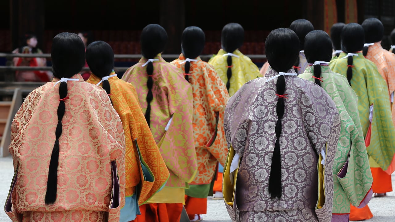 「葵祭の日の下鴨神社」京都府 (© Buddhika Weerasinghe/Getty Images) desktop wallpaper