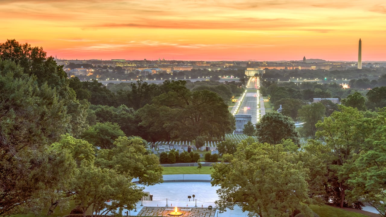 Arlington National Cemetery in Virginia (© Dennis Govoni/Getty Images) desktop wallpaper