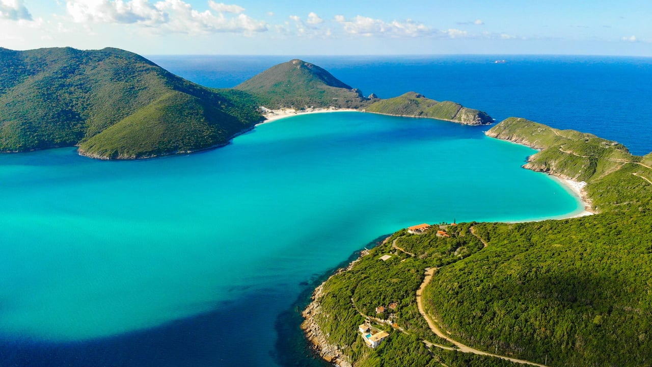 Pontal do Atalaia em Arraial do Cabo, Rio de Janeiro (© Derson Santana/Shutterstock) desktop wallpaper