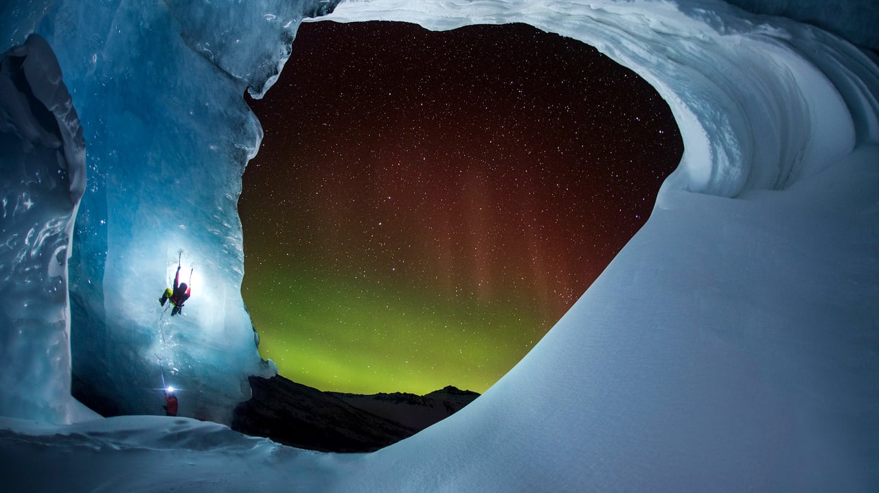 「アサバスカ氷河」カナダ, アルバータ州 (© Paul Zizka/Aurora Photos) desktop wallpaper