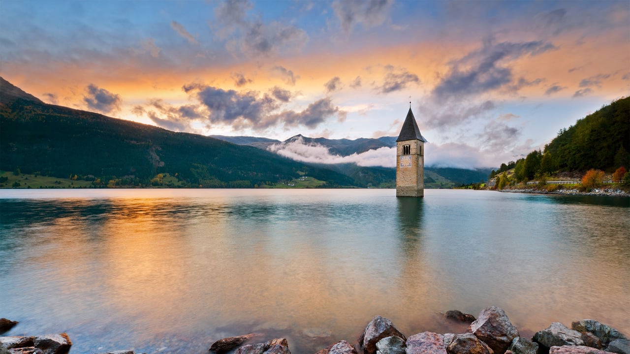 The bell tower in Lake Reschen, South Tyrol, Italy (© Scacciamosche/Getty Images) desktop wallpaper