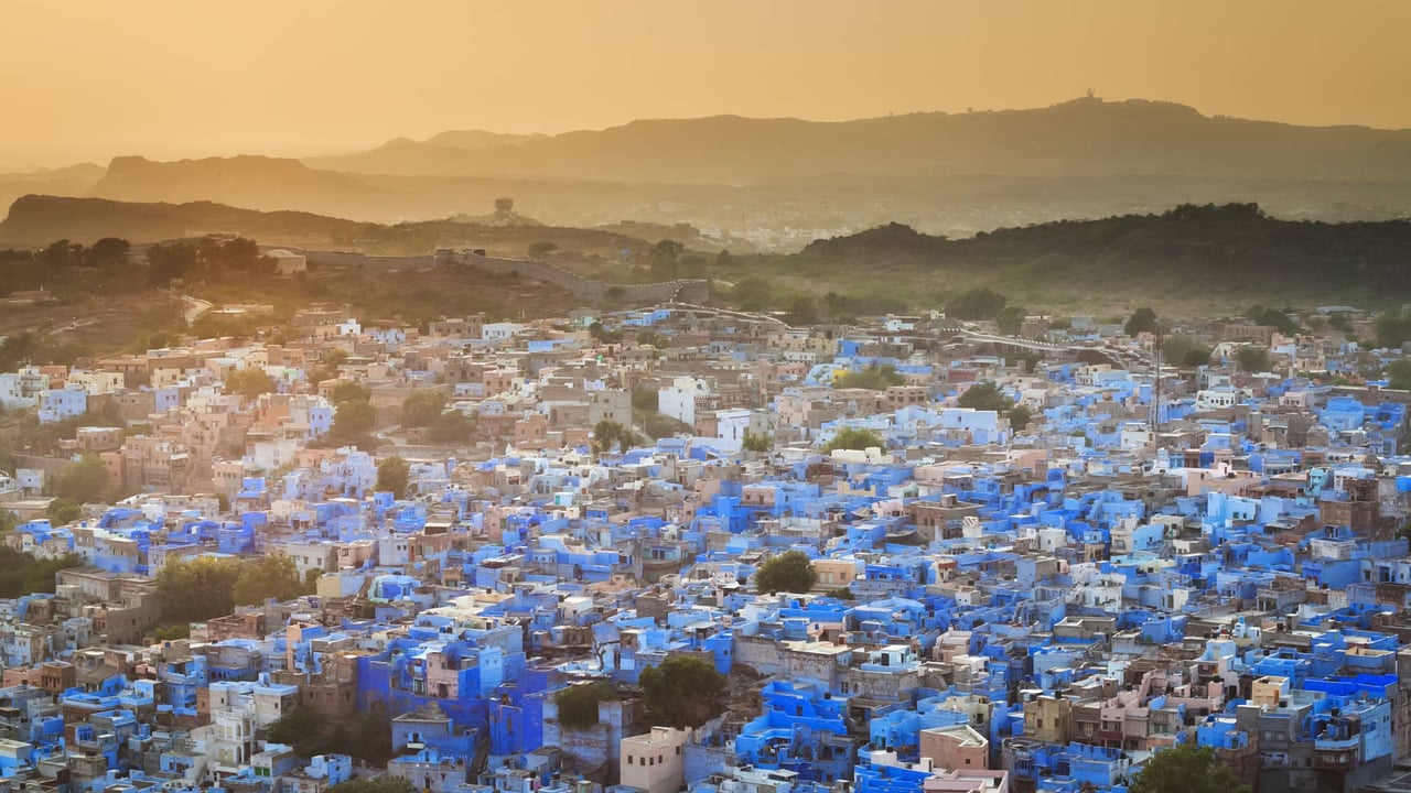 The Blue City of Jodhpur, India (© cinoby/Getty Images) desktop wallpaper