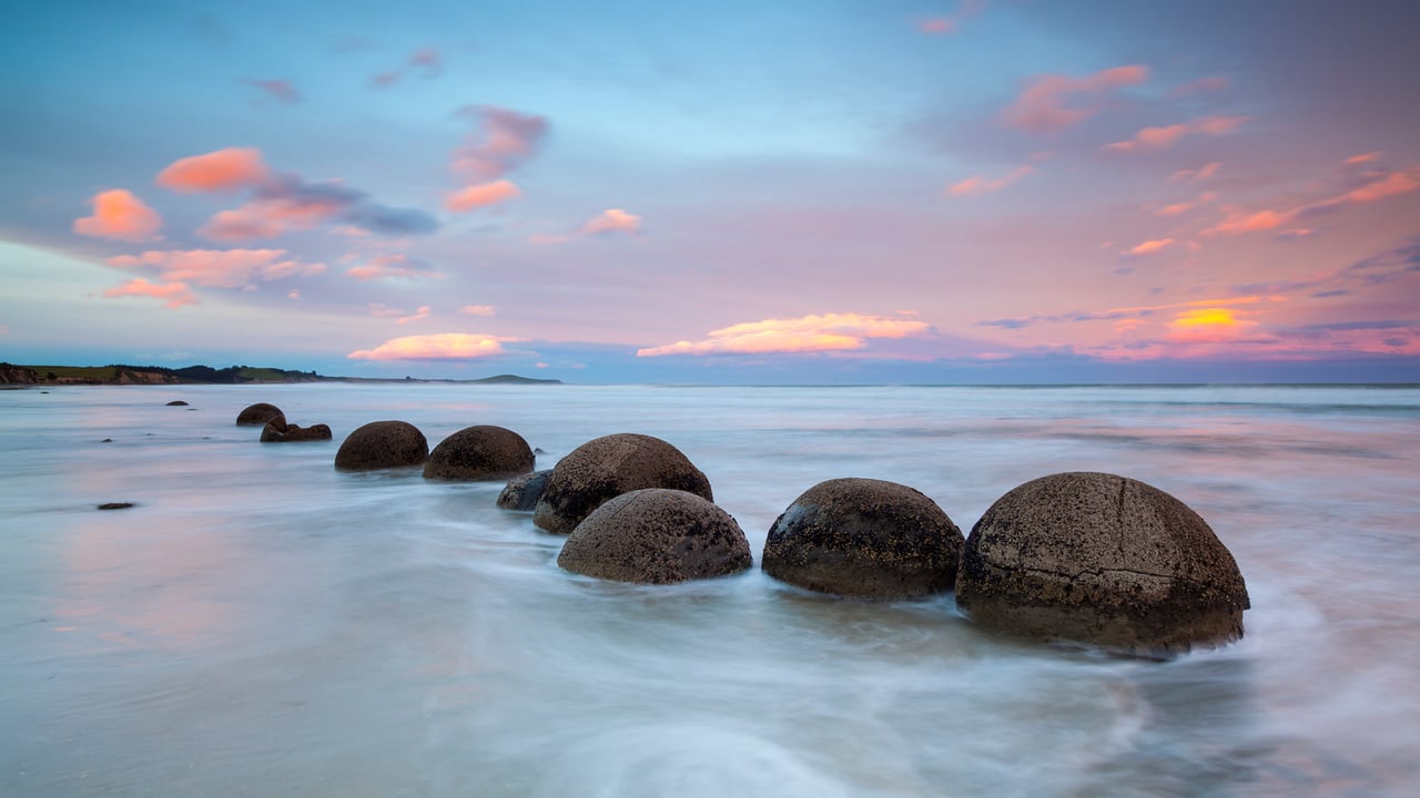 Moeraki Boulders at sunset, South Island, New Zealand (© Douglas Pearson/eStock Photo) desktop wallpaper