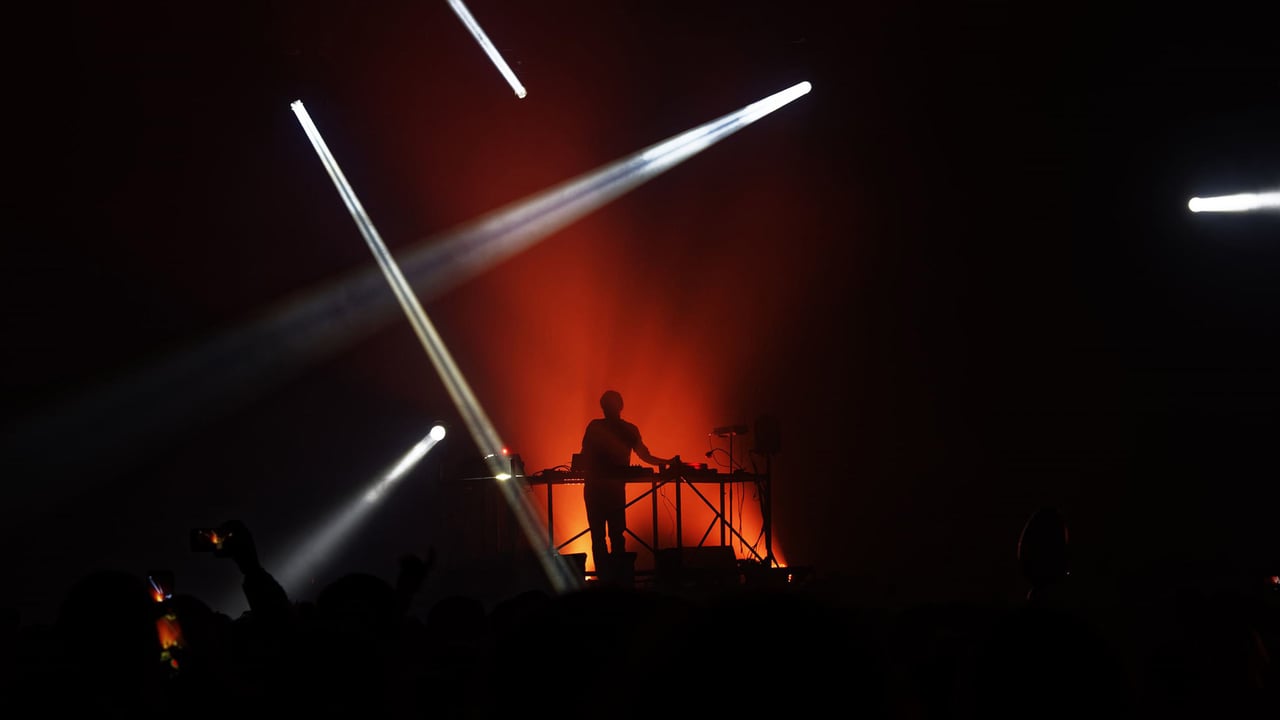 Rone (Erwan Castex) sur la scène du Printemps de Bourges, le 25 avril 2018 (© Edmond Sadaka Edmond/Sipa/shutterstock) desktop wallpaper