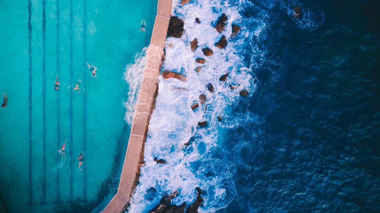 Bird's-eye view of Bronte Baths ocean pool outside Sydney, Australia (© Shay Cooper/Media Drum World/Cavan Images) desktop wallpaper