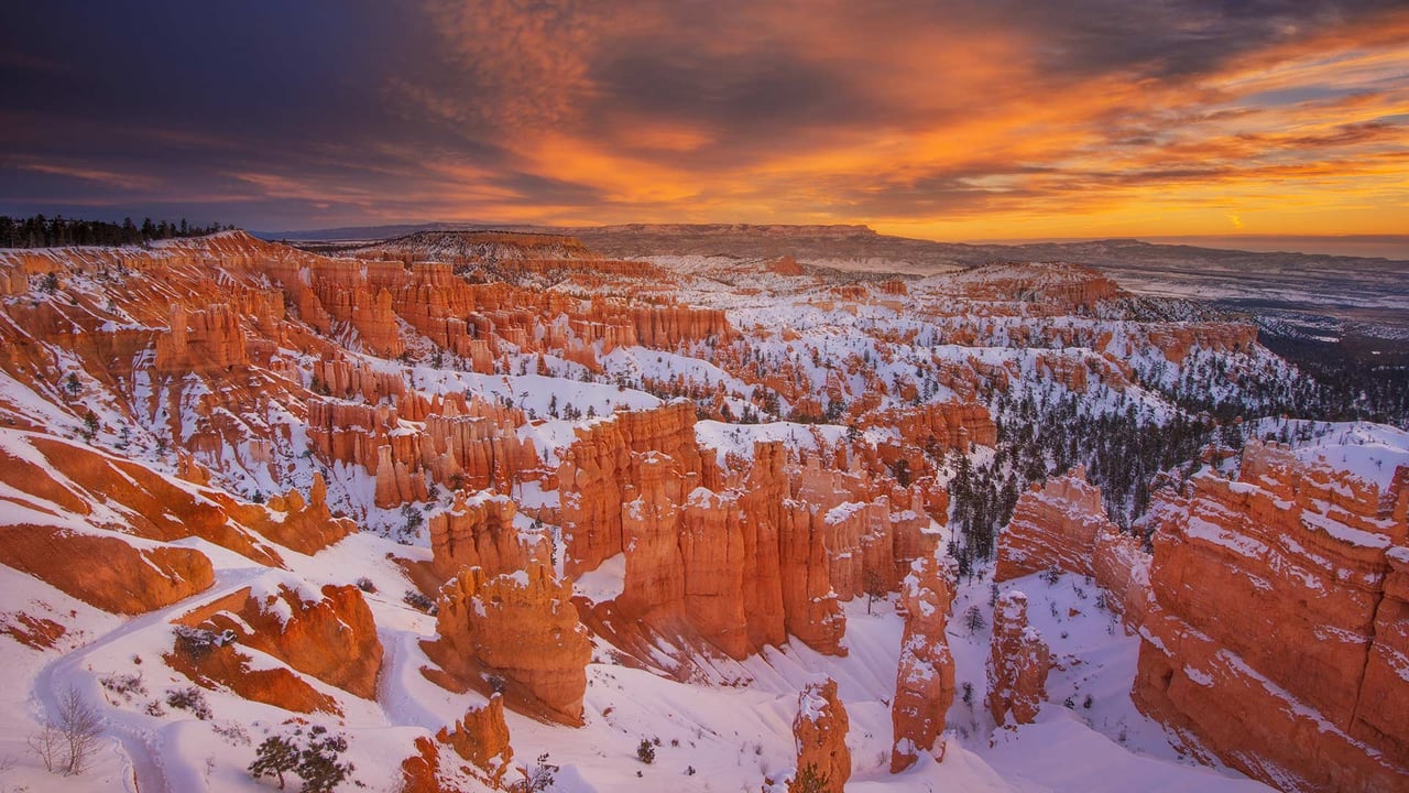 Hoodoos at Bryce Canyon National Park, Utah (© Piriya Photography/Getty Images) desktop wallpaper