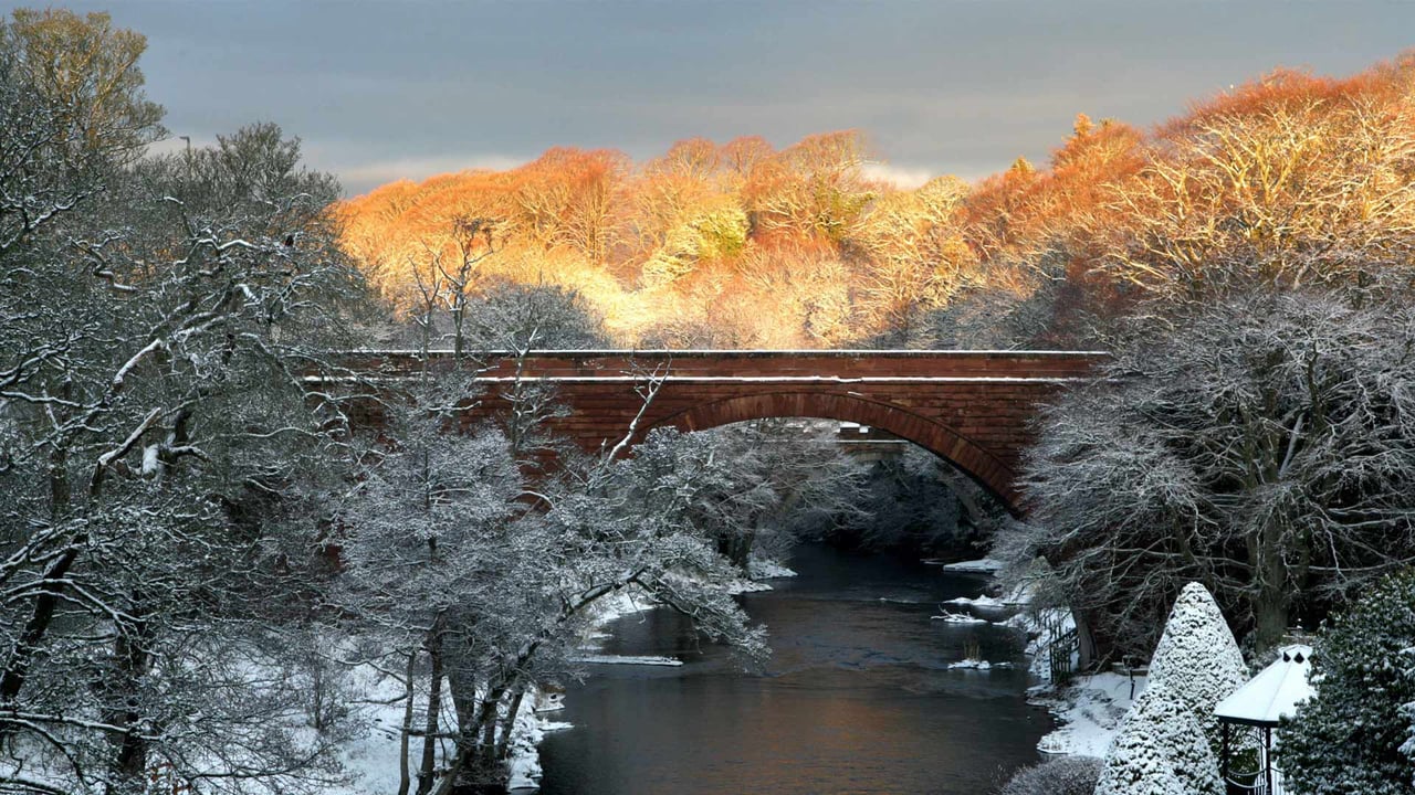 Burns National Heritage Park, Alloway, Ayrshire, Scotland (© Alister Firth/Alamy Stock Photo) desktop wallpaper