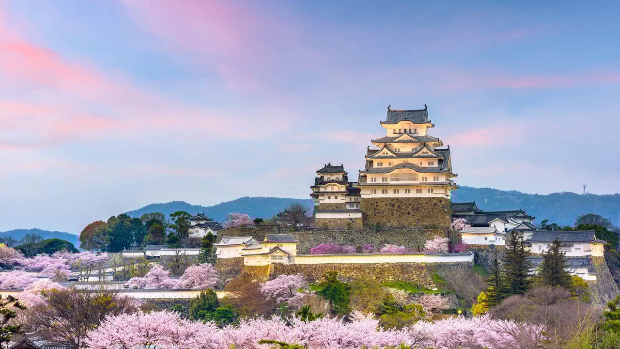 姫路城, 兵庫県 姫路市 (© Sean Pavone/Alamy Stock Photo) desktop wallpaper