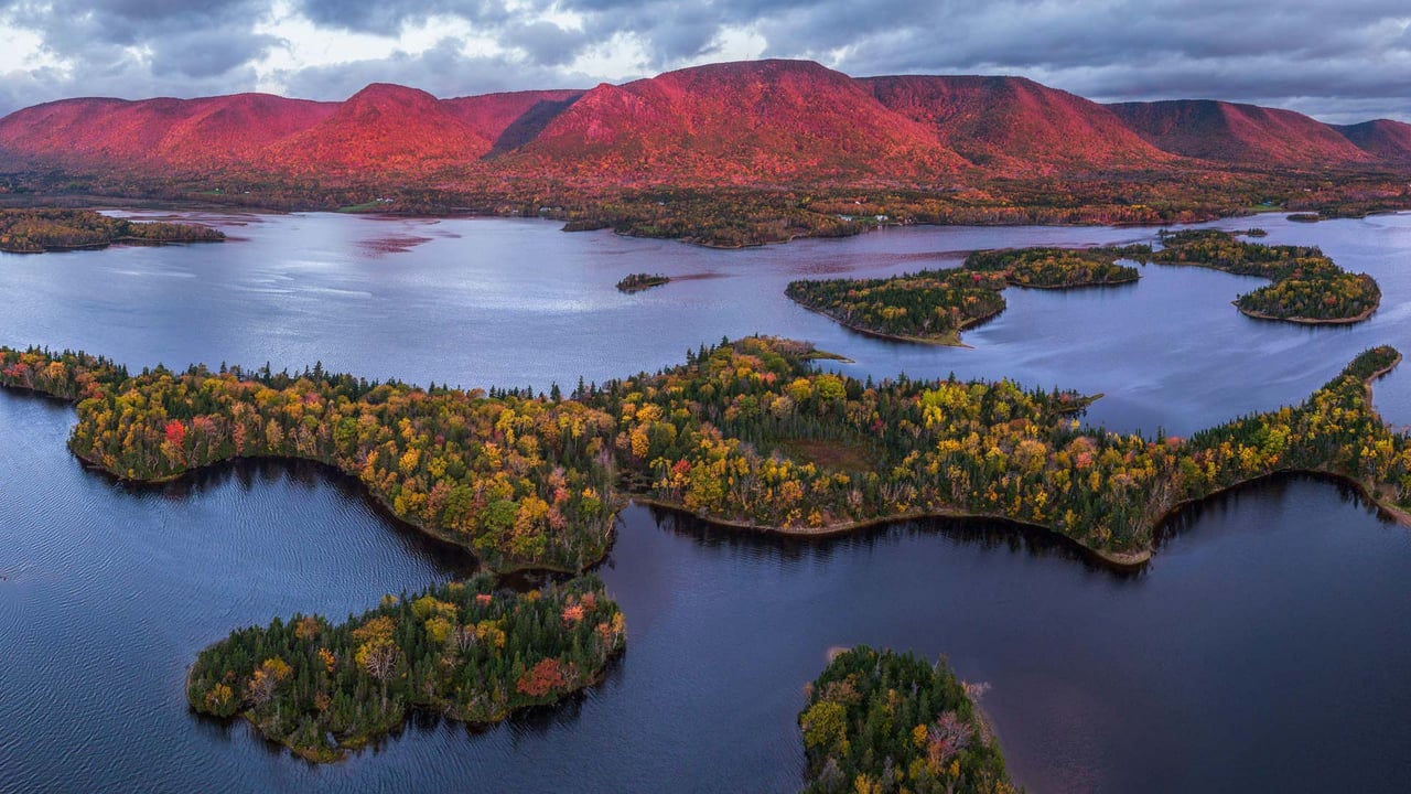 Cape Breton Highlands, Nova Scotia, Canada (© Cavan Images/Alamy) desktop wallpaper