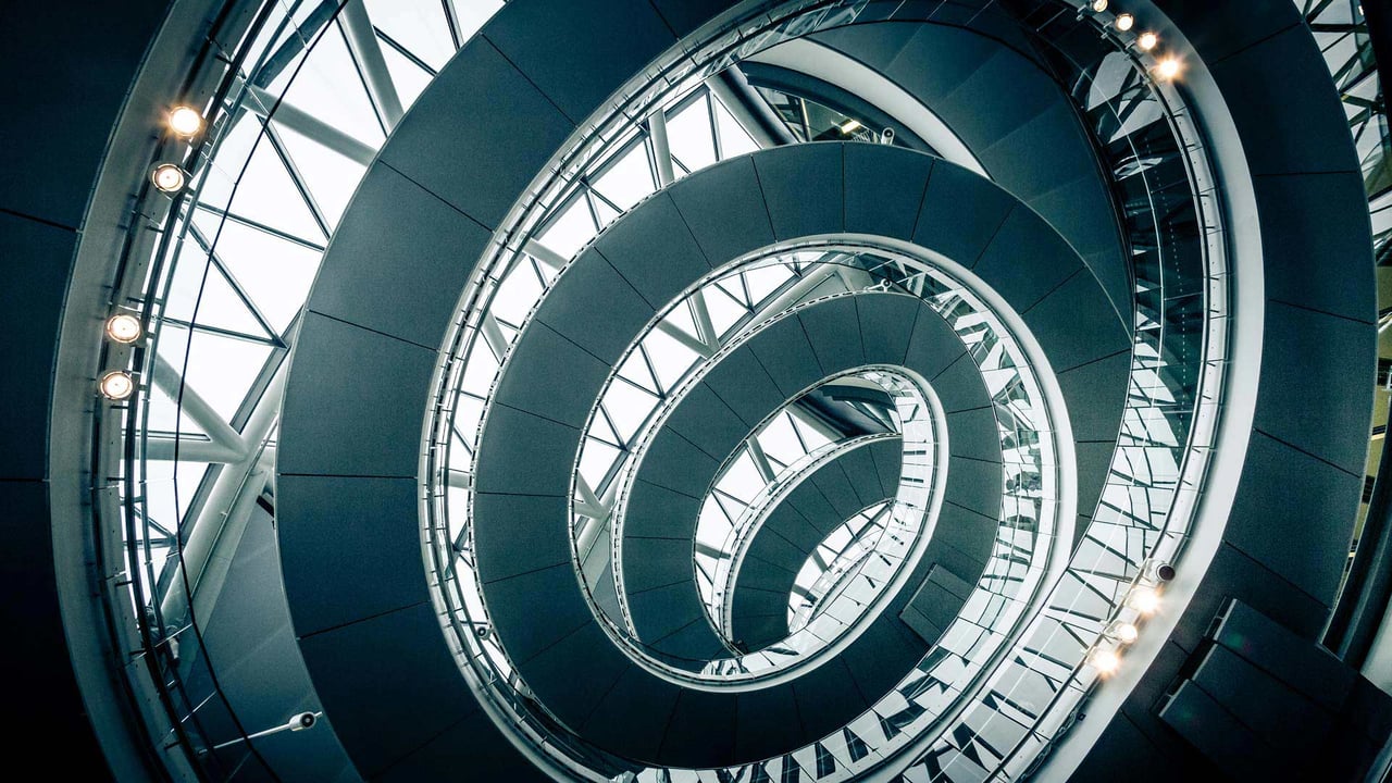 City Hall, London, England (© coldsnowstorm/iStock/Getty Images) desktop wallpaper