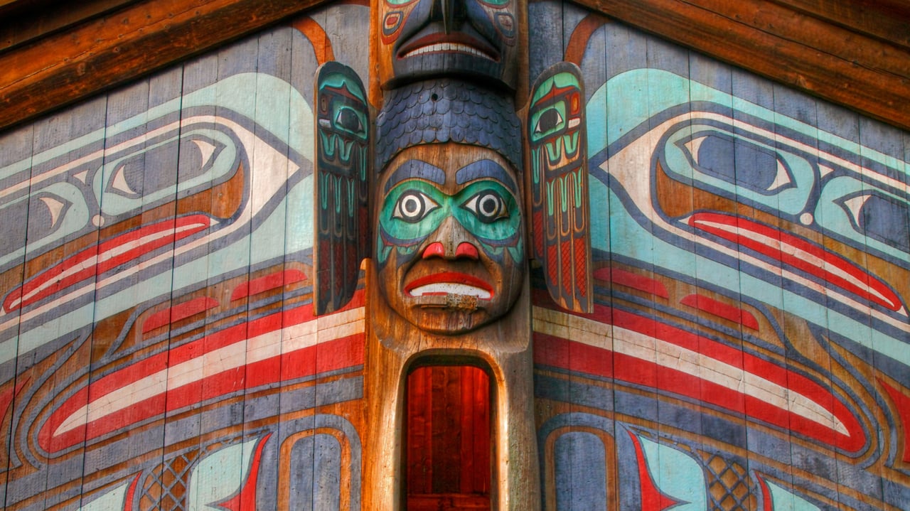 The Clan House at Totem Bight State Historical Park near Ketchikan, Alaska (© Ron Niebrugge/Alamy) desktop wallpaper
