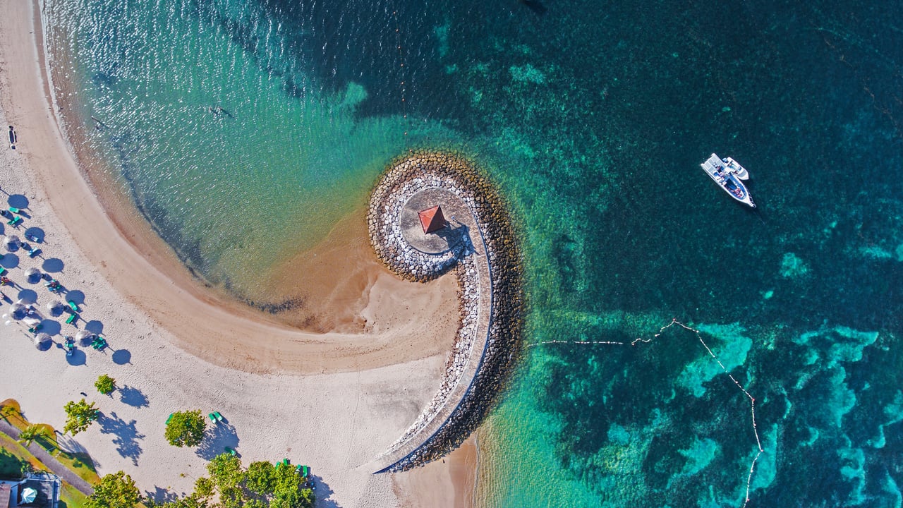 Nusa Dua coast with breakwater, Bali, Indonesia (© Dkart/Getty Images) desktop wallpaper