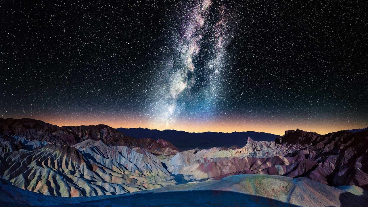 The Milky Way over Zabriskie Point, Death Valley, California (© Matt Anderson Photography/Getty Images) desktop wallpaper
