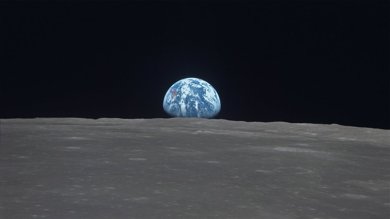 Earthrise across Mare Smythii on the moon (© Image Science and Analysis Laboratory, NASA-Johnson Space Center) desktop wallpaper