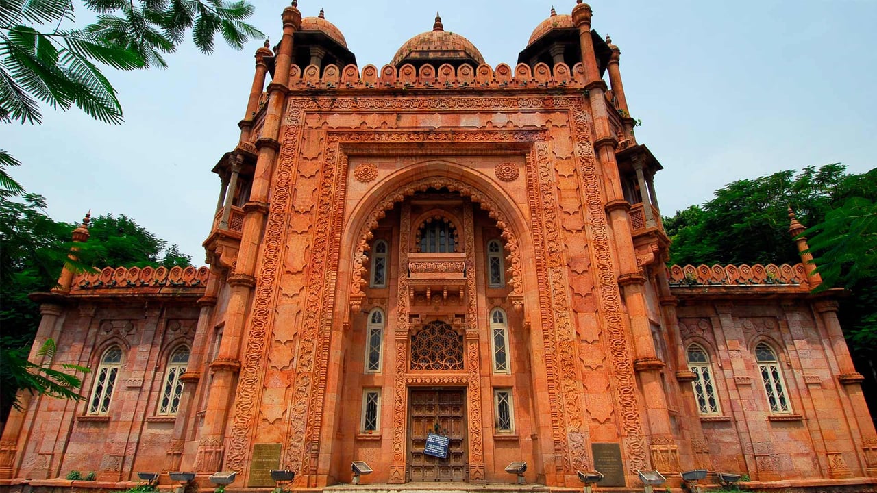 Chennai Government Museum (© TPG/age fotostock) desktop wallpaper