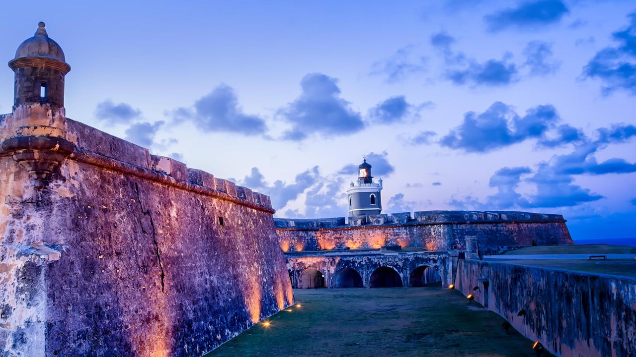 Castillo San Felipe del Morro in Old San Juan, Puerto Rico (© grandriver/Getty Images) desktop wallpaper