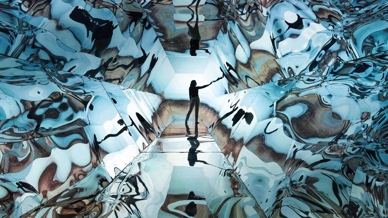 Artist Laura Buckley with her mixed-media sculpture 'Fata Morgana,' Saatchi Gallery, London (© Stephen Chung/Alamy) desktop wallpaper