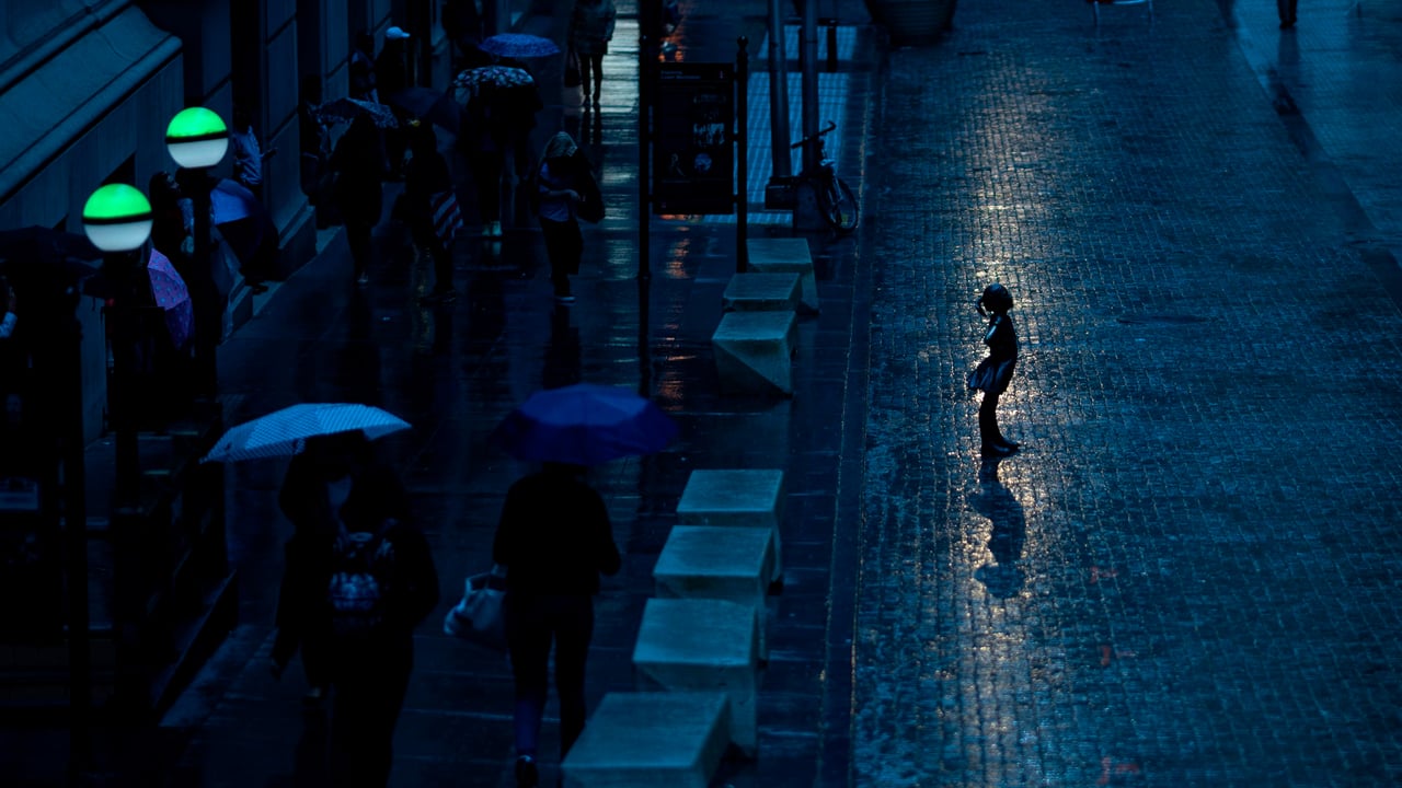 Fearless Girl statue facing the New York Stock Exchange, New York City (© JOHANNES EISELE/AFP via Getty Images) desktop wallpaper