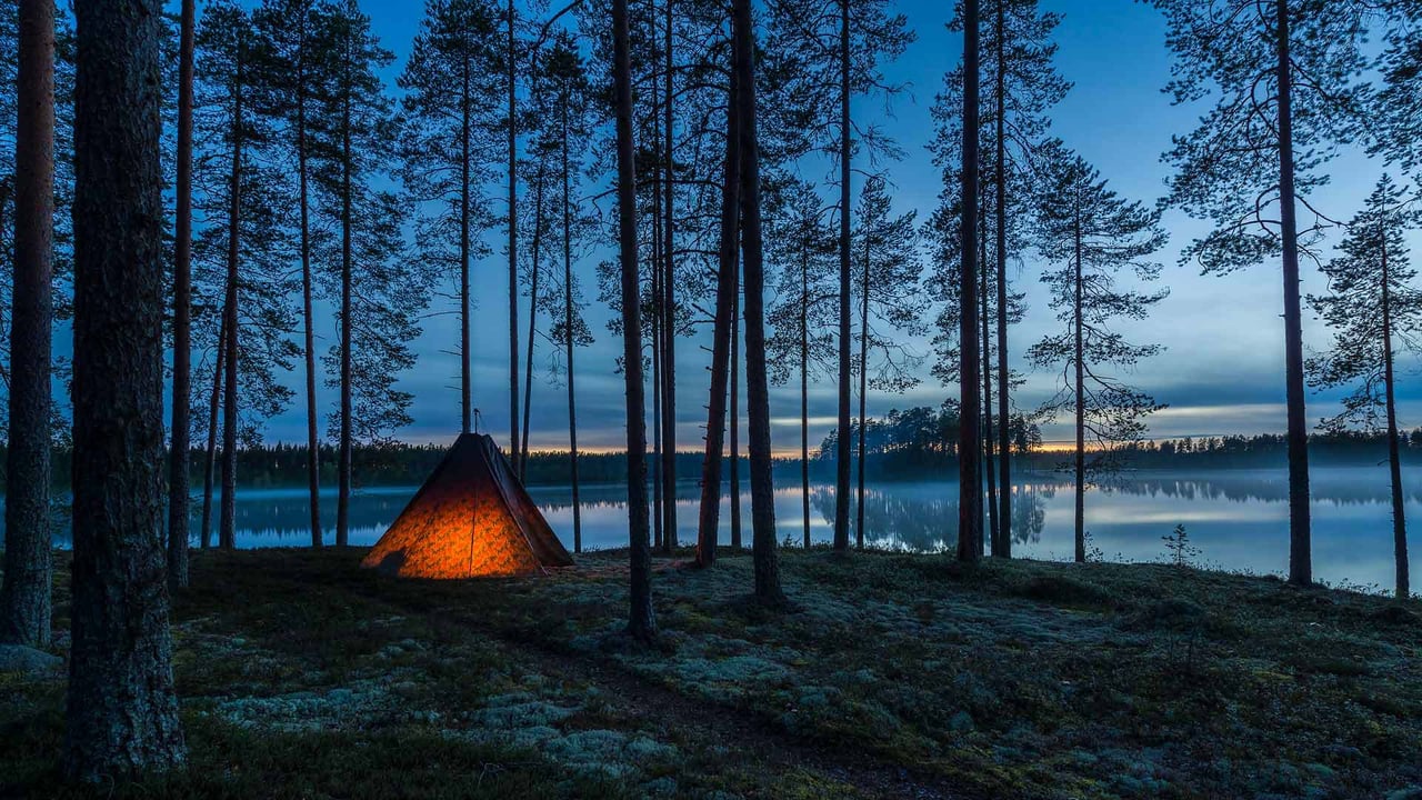Muje-Oulu Lake in eastern Finland (© Topi Ylä-Mononen/plainpicture) desktop wallpaper