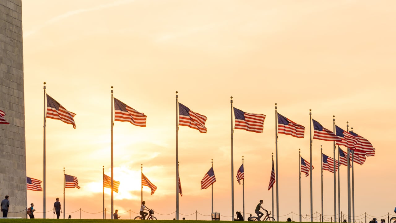 Flag display at the Washington Monument, Washington, DC (© tristanbnz/Adobe Stock) desktop wallpaper