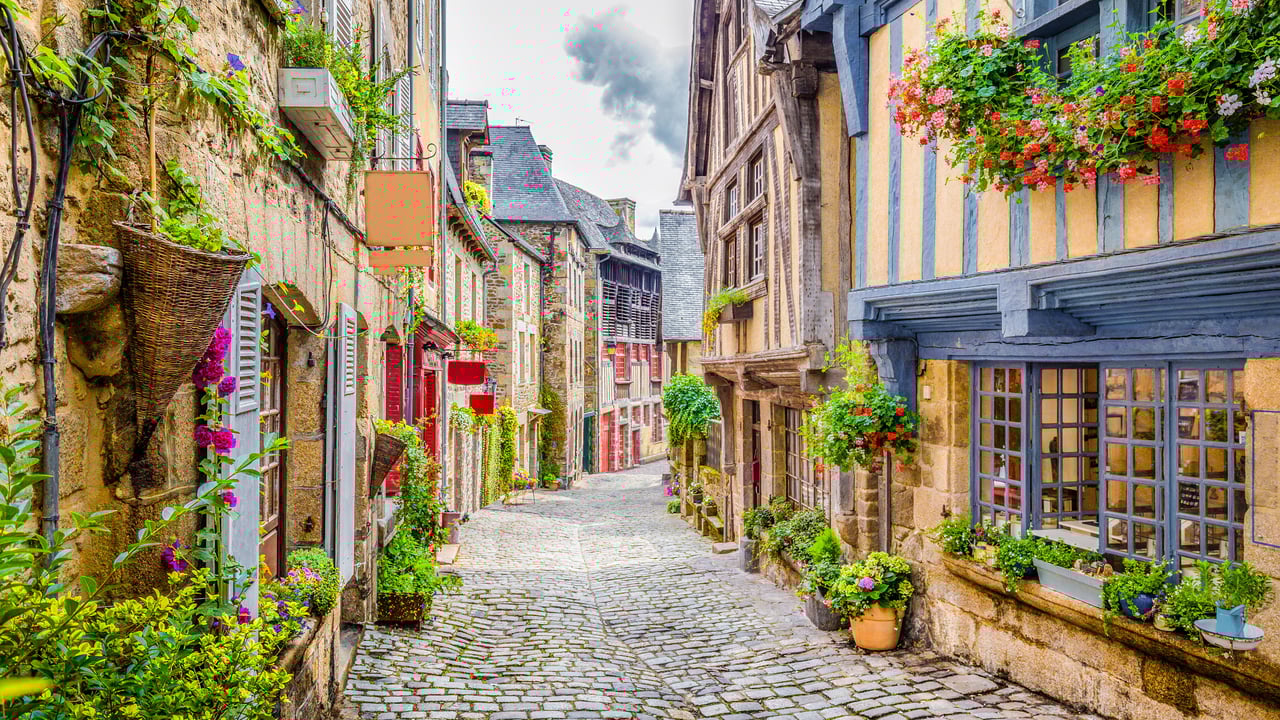Dinan, Brittany, France (© Scott Wilson/Alamy) desktop wallpaper