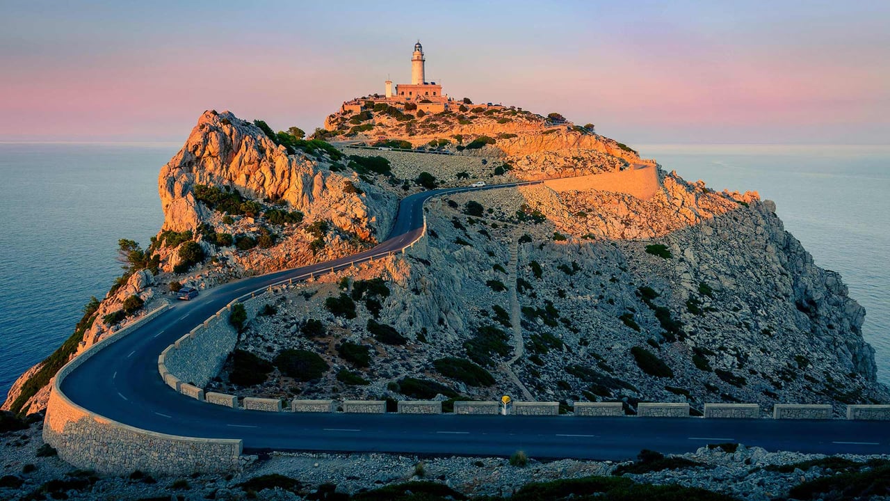 Formentor Lighthouse at the tip of Cap de Formentor, Mallorca, Spain (© Lasse Eklöf/DEEPOL by plainpicture) desktop wallpaper