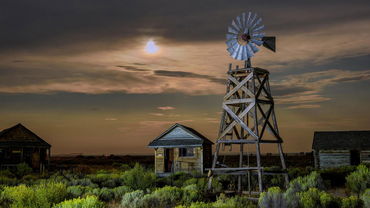 Fort Rock Valley Historical Homestead Museum, Oregon (© Prisma by Dukas Presseagentur GmbH/Alamy) desktop wallpaper