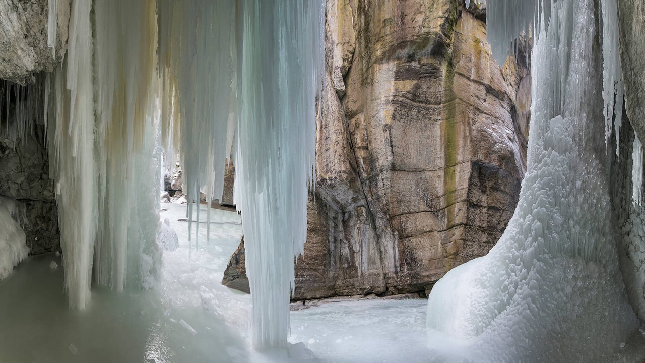 Majestic view of a frozen waterfall at Maligne Canyon, Jasper, Alta. (© Cavan Images/Offset) desktop wallpaper