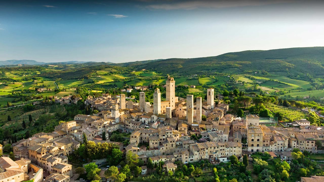 San Gimignano, Siena, Tuscany, Italy (© MNStudio/Shutterstock) desktop wallpaper