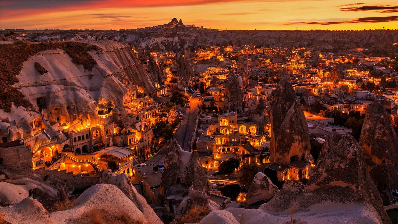 View of Göreme from an observation deck, Göreme National Park, Cappadocia, Turkey (© Anton Petrus/Getty Images) desktop wallpaper
