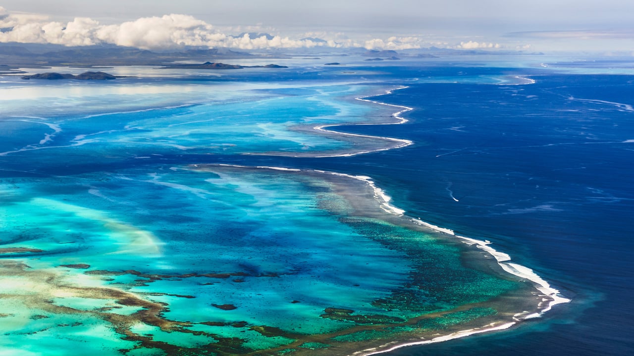 Barrier reef off the island of Grande Terre in the French overseas territory of New Caledonia (© Karsten Wrobel/Getty Images) desktop wallpaper