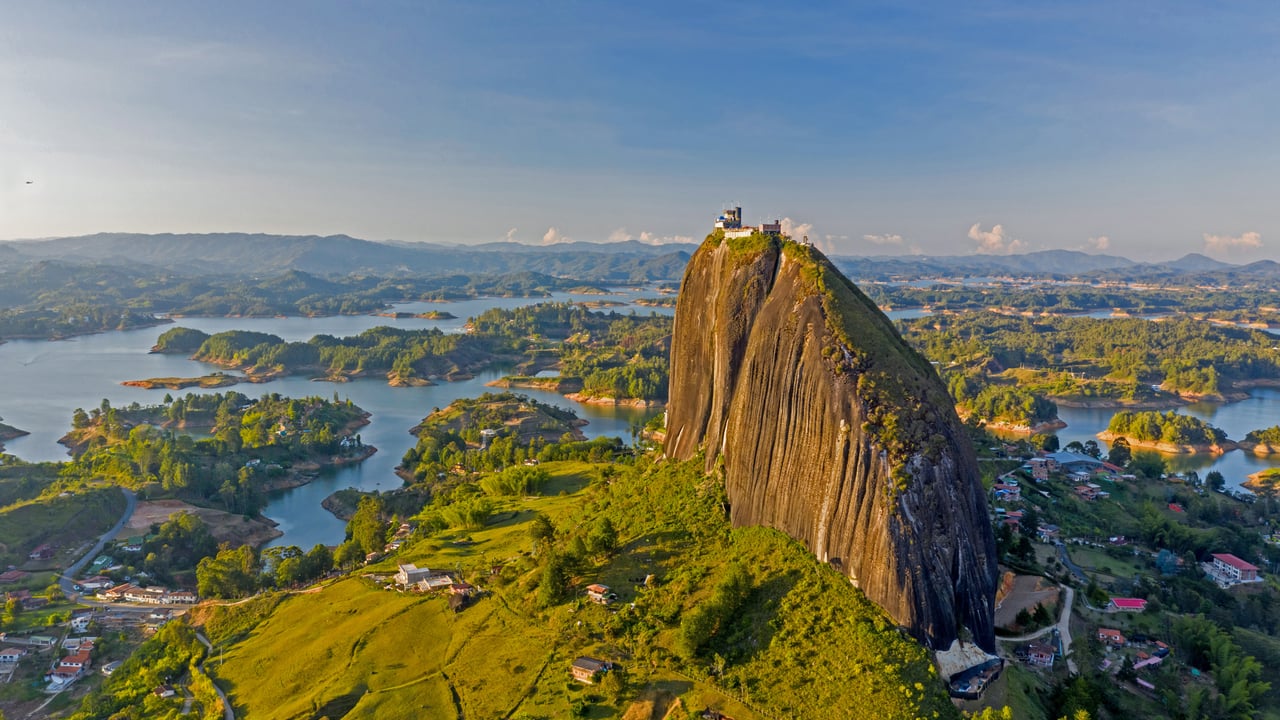 El Peñón de Guatapé, Guatapé, Antioquia, Colombia (© Amazing Aerial Agency/Offset by Shutterstock) desktop wallpaper