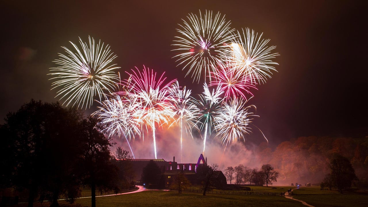 Fireworks at Bolton Priory, North Yorkshire on Guy Fawkes Night 2015 (© Thomas Holmes/Alamy Stock Photo) desktop wallpaper