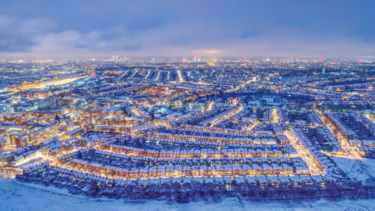 Aerial view of Hornsey, Crouch End and the City of London (© Matt Cooper/Gallery Stock) desktop wallpaper