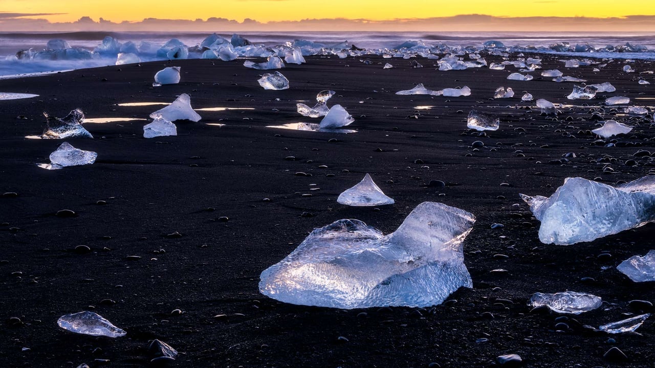 Diamond Beach, Iceland (© Rachid Dahnoun/Tandem Stills + Motion) desktop wallpaper