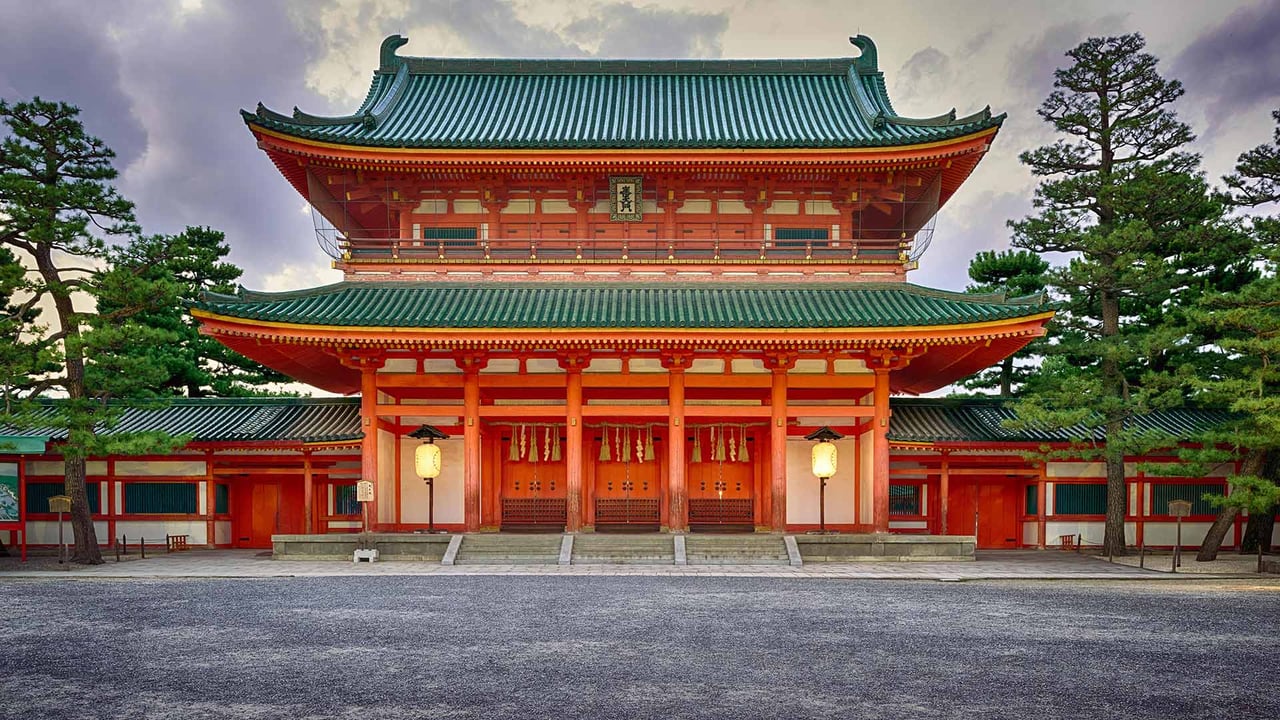 平安神宮, 京都府 京都市 (© Arif Iqball Photography-Japan/Alamy Stock Photo) desktop wallpaper