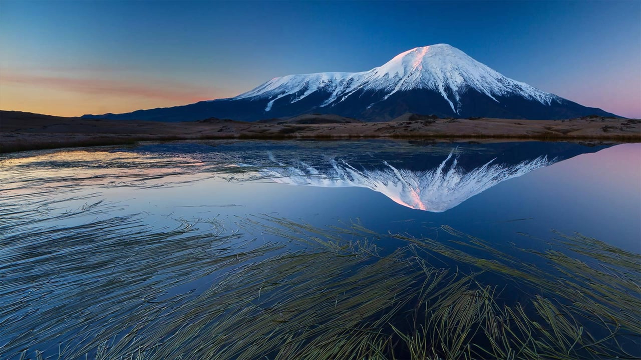 Tolbachik volcanic complex on the Kamchatka Peninsula, Russia (© Egor Vlasov/Shutterstock) desktop wallpaper
