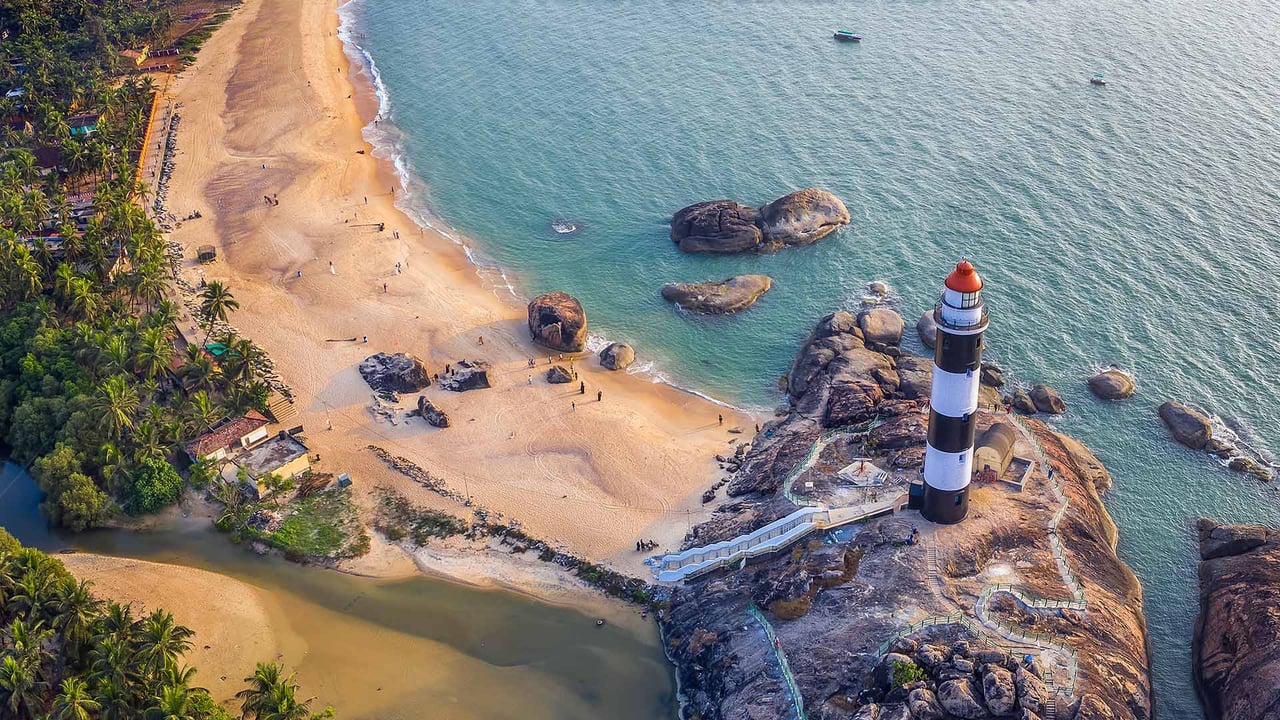 Aerial view of the lighthouse at Kaup, Karnataka (© Amith Nag Photography/Getty Images) desktop wallpaper