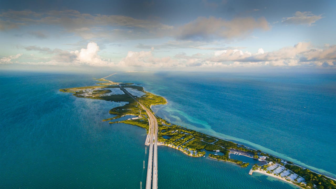 Overseas Highway in the Florida Keys (© Evgeny Vasenev/Cavan Images) desktop wallpaper