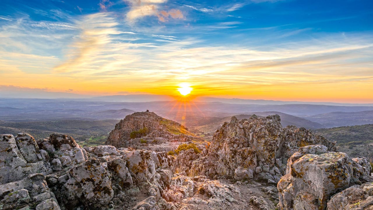 Kokino, an ancient megalithic observatory, North Macedonia (© stoimilov/Shutterstock) desktop wallpaper