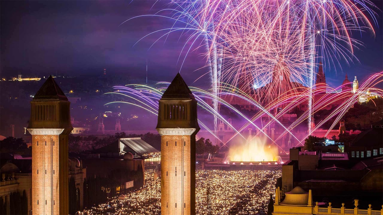 Fireworks during La Mercè Festival in Barcelona, Spain (© Lucas Vallecillos/age fotostock) desktop wallpaper