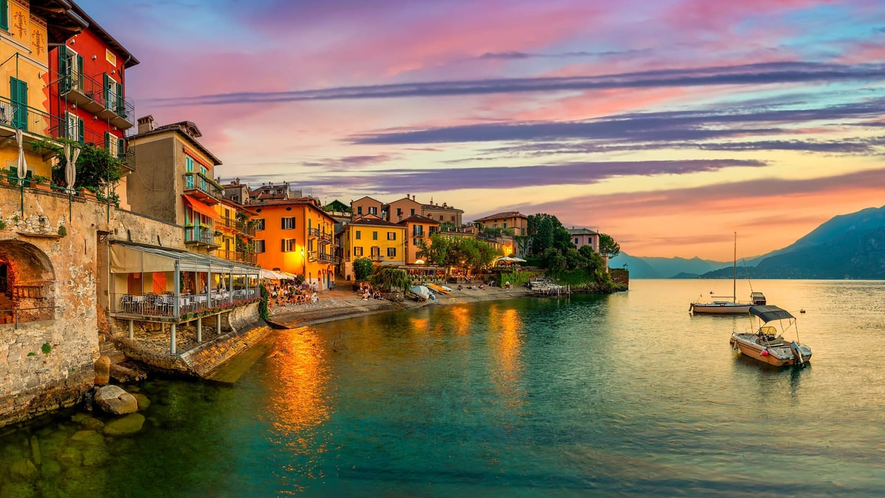 Varenna on Lake Como, Italy (© Givaga/Getty Images) desktop wallpaper