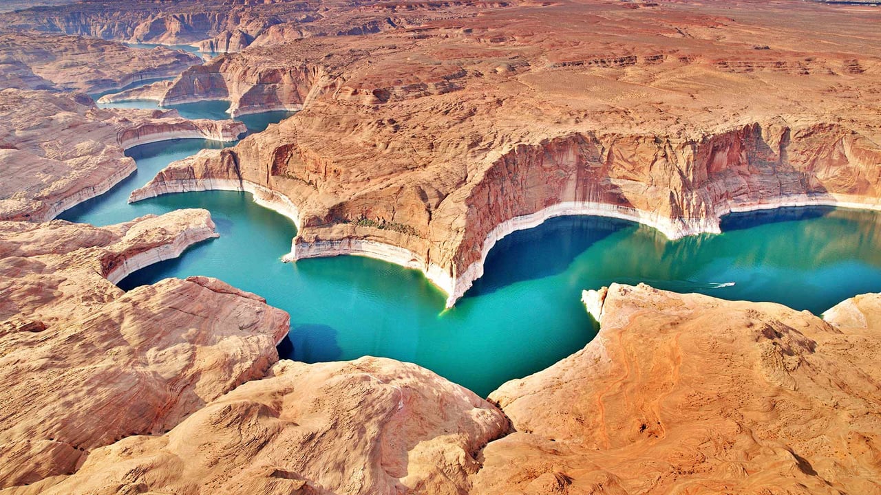 Lake Powell on the Colorado River (© Peter Schaefer/Alamy) desktop wallpaper