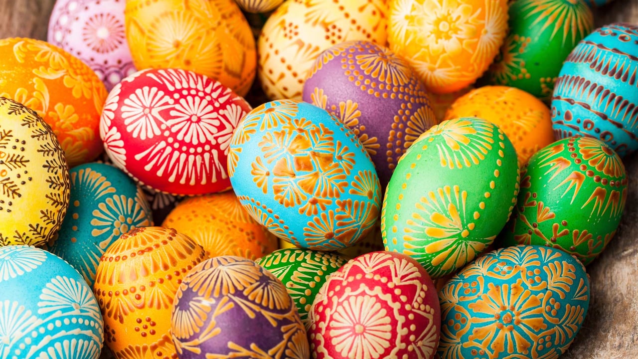 Lithuanian Easter eggs (© fotomem/Getty Images) desktop wallpaper