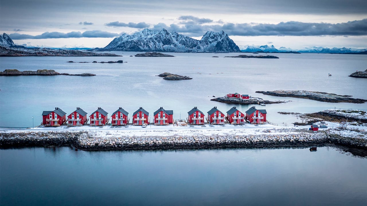 Traditional rorbu houses, Svolvaer, Lofoten Islands, Norway (© Roberto Moiola/Sysaworld/Getty Images) desktop wallpaper