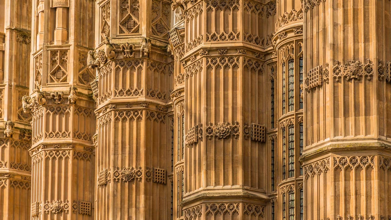 Westminster Abbey, a UNESCO World heritage site, London, England (© AWL Images/Shutterstock) desktop wallpaper