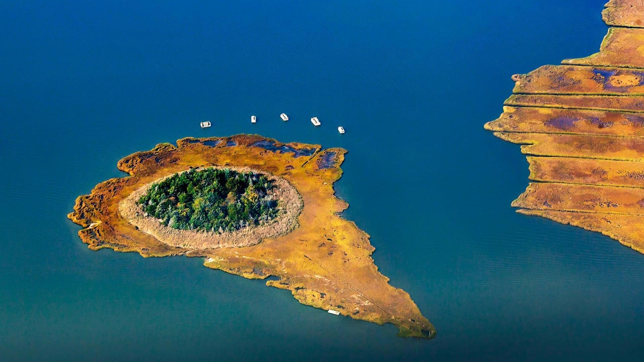 Reedy Island in Moneyboque Bay, Long Island, New York (© Claudia Uripos/eStock Photo) desktop wallpaper