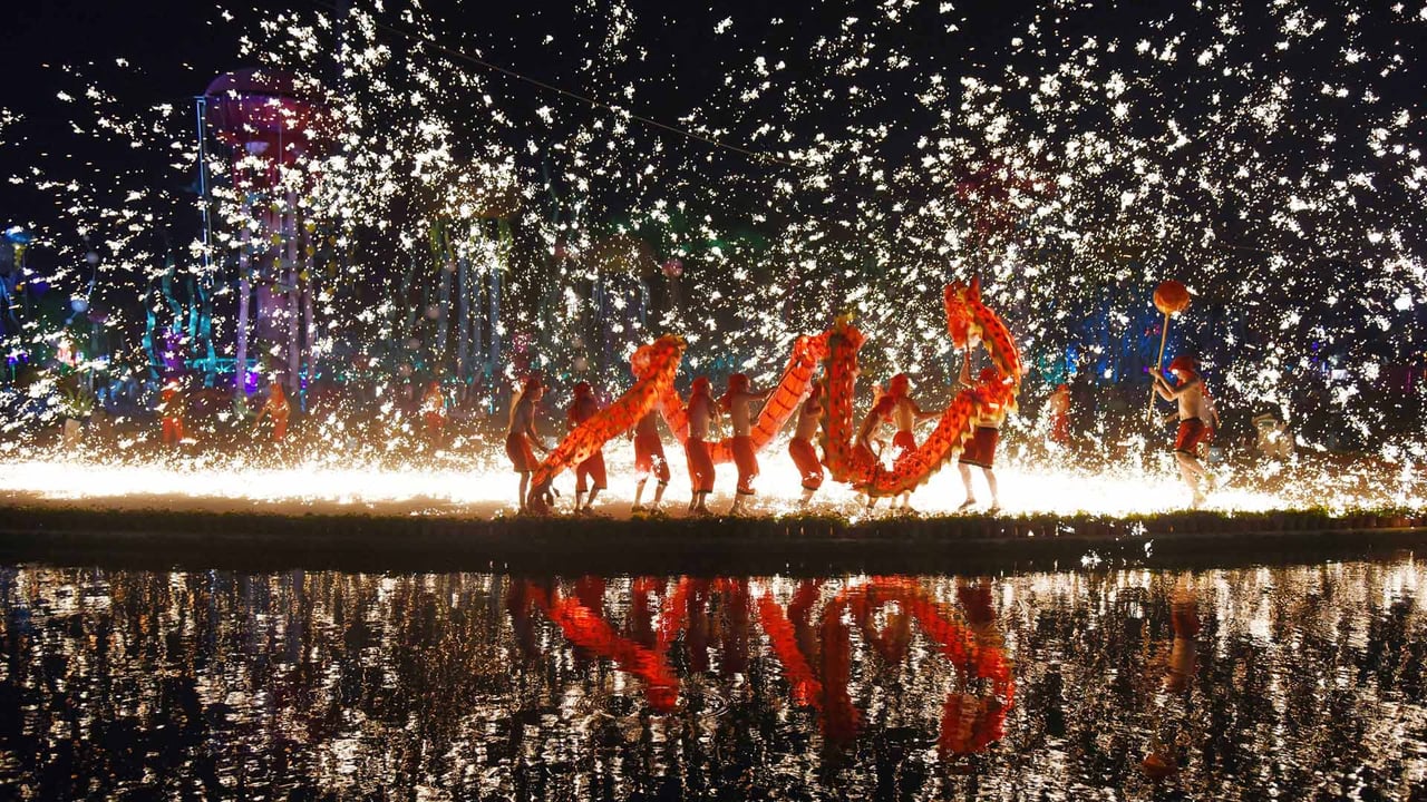 Dragon dance, Wuhan, China (© Miao Jian/Wuhan Morning Post/Visual China Group via Getty Images) desktop wallpaper